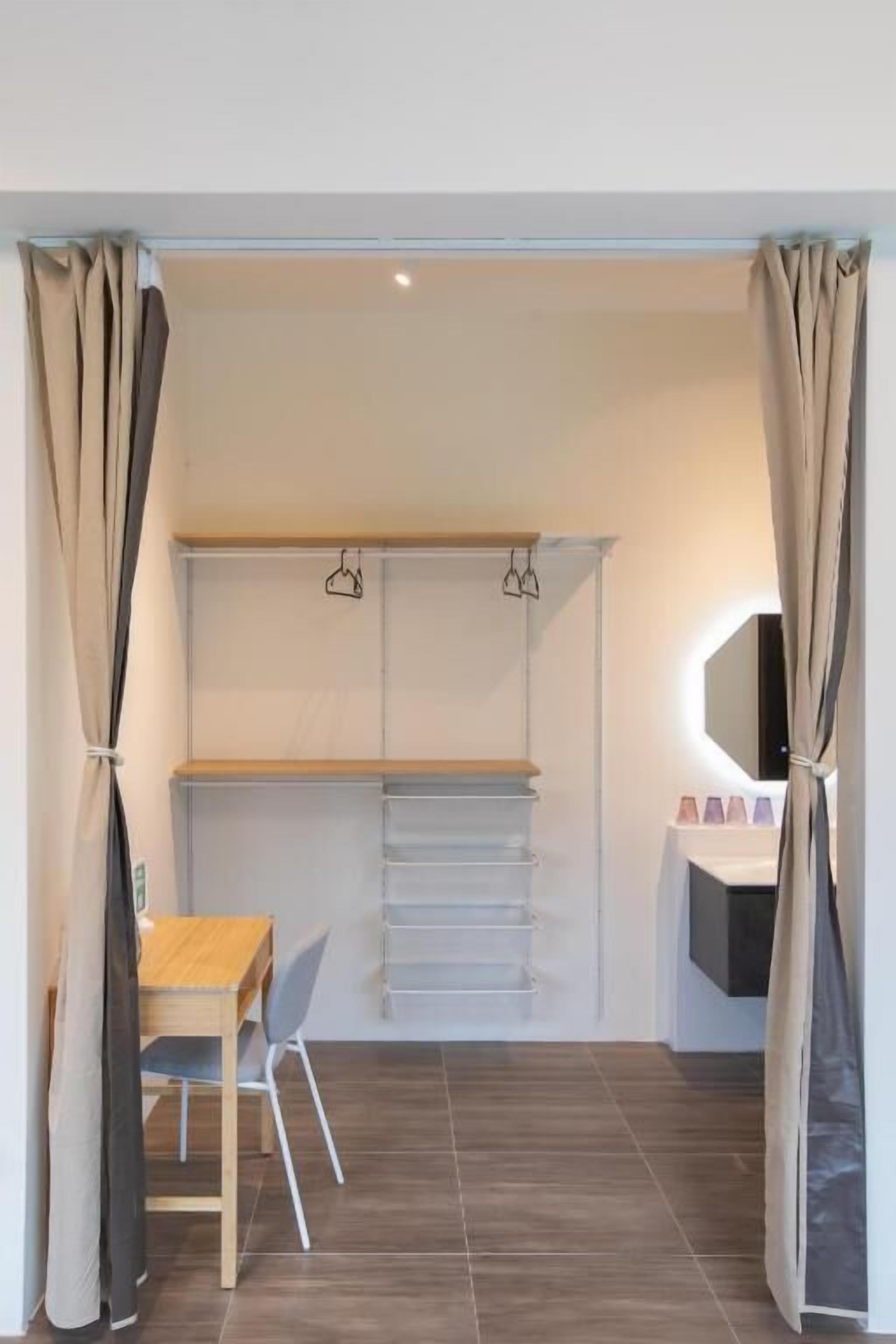 Superior-Vierbettzimmer, 2 Queen-Betten, Balkon, Bergblick | Innenbereich