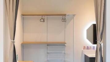 Superior-Vierbettzimmer, 2 Queen-Betten, Balkon, Bergblick | Innenbereich