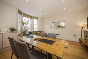 Exterior - Fitzrovia Apartments 3BR Sleeps 12 Oxford (London)