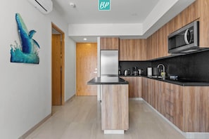 Coffee/tea maker, fridge, microwave, stovetop - Life 509: Golden Zone 1BR, Parking, Steps to Beach (Bucerías)