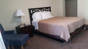 Basic Single Room | Free WiFi - Budget Inn  (Newberry)
