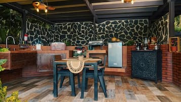 Double Room, Balcony, Lake View | Outdoor dining