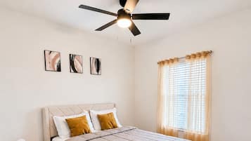 3 habitaciones, tabla de planchar con plancha y wifi gratis