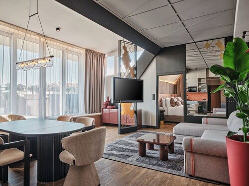 The Brick, a Tribute Portfolio Hotel - Adults Only