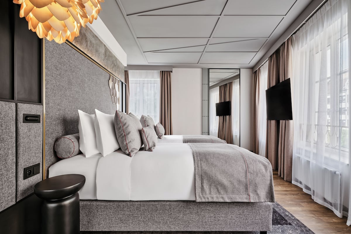 Premium bedding, minibar, in-room safe, desk