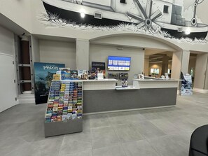 Lobby - Wizard-Inspired Condo by Universal, Epic & Disney, King & Queen beds (Orlando)