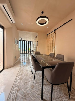 Dining - Ciricote House (Centro)