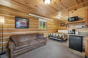 Interior - Black Hills Trailside Park Resort (Hill City)