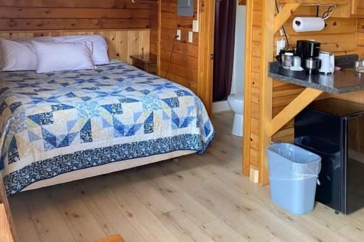 Standard Cabin 9, Non Smoking, Private Bathroom, Hill View | Wifi gratis y ropa de cama