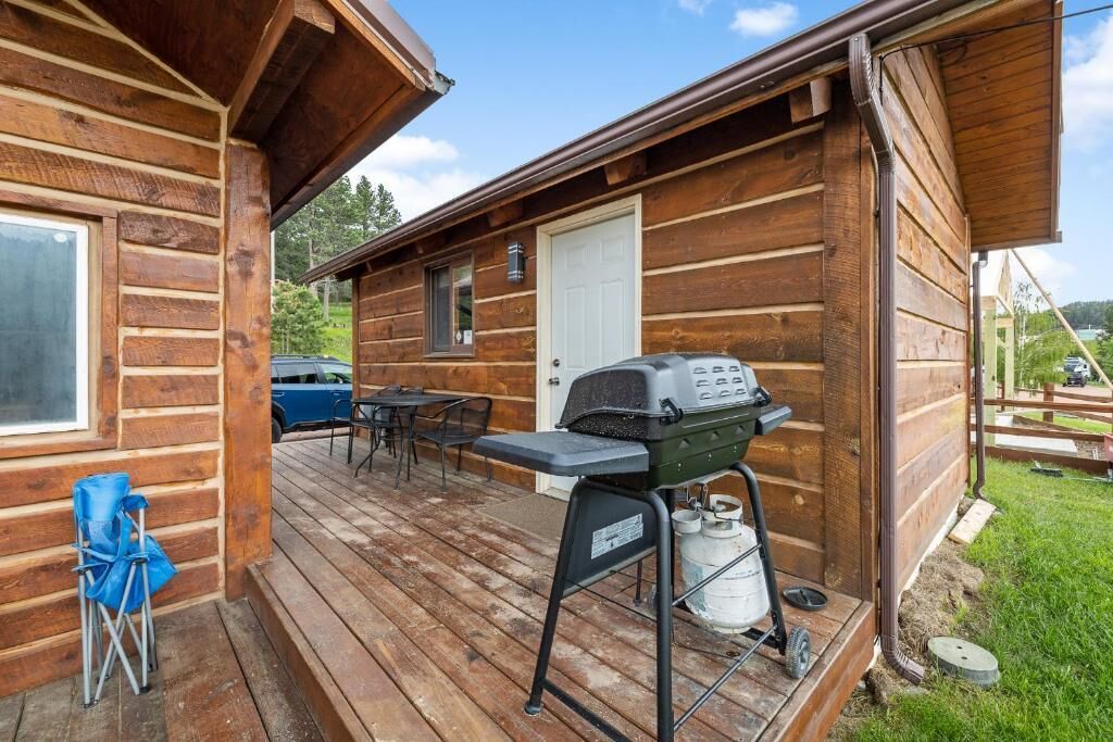 Standard Cabin, Private Bathroom, Hill View | Outdoor dining