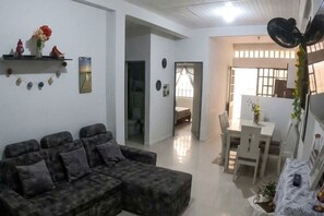Living area - Delightful 2-bedroom apartment  in Villavicencio near local hotspots (Villavicencio)
