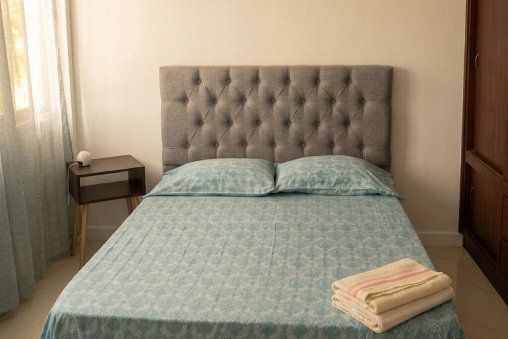 2 quartos, ferros/tábuas de passar roupa, Wi-Fi, roupa de cama