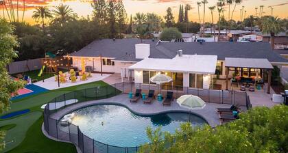 Golf Simulator • Pool • Sports Court | Sleeps 24