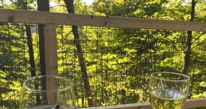 Modern 4-bedroom cabin close to Liberty Mountain