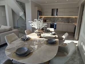 Dining - Atrium luxure villa (Nopigia)