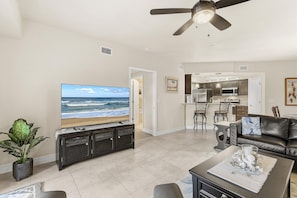Apartment, Mehrere Betten (Oceanwalk 19-206) | Wohnbereich