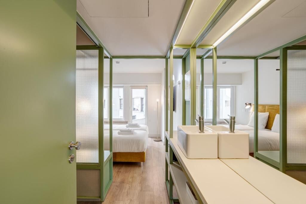 Suite, balcó, vistes al pati | Caixa forta a l'habitació, planxa i posts de planxar i wifi gratuïta 