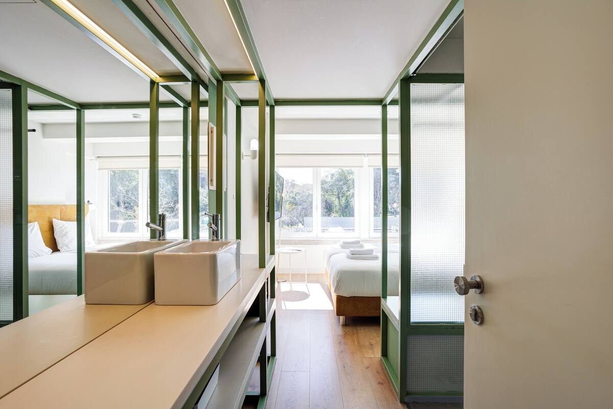 Suite, 2 Twin Beds | In-room safe, iron/ironing board, WiFi (free)