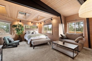 5 Schlafzimmer, Schreibtisch, Bügeleisen/Bügelbrett, WLAN