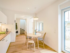 Casa luxo, vista para o pátio | Opções para refeição