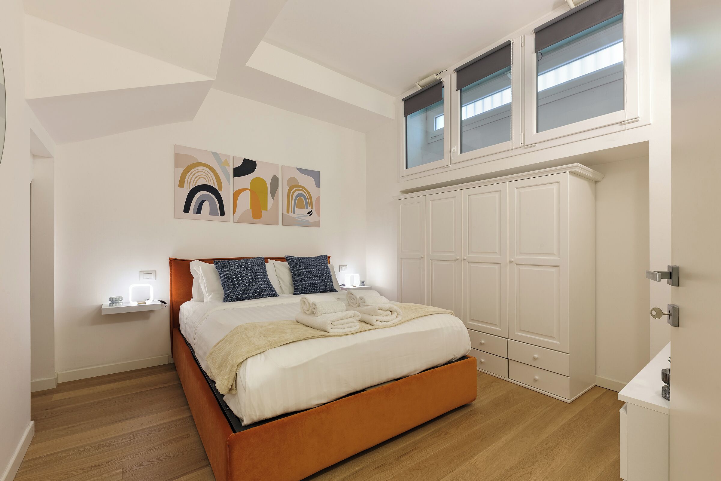 2 habitaciones, tabla de planchar con plancha y wifi gratis 
