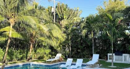 Boho Bungalow in the heart of SoSo