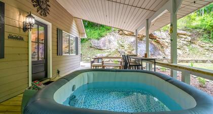Scenic Maggie Valley Retreat l Hiking l Skiing