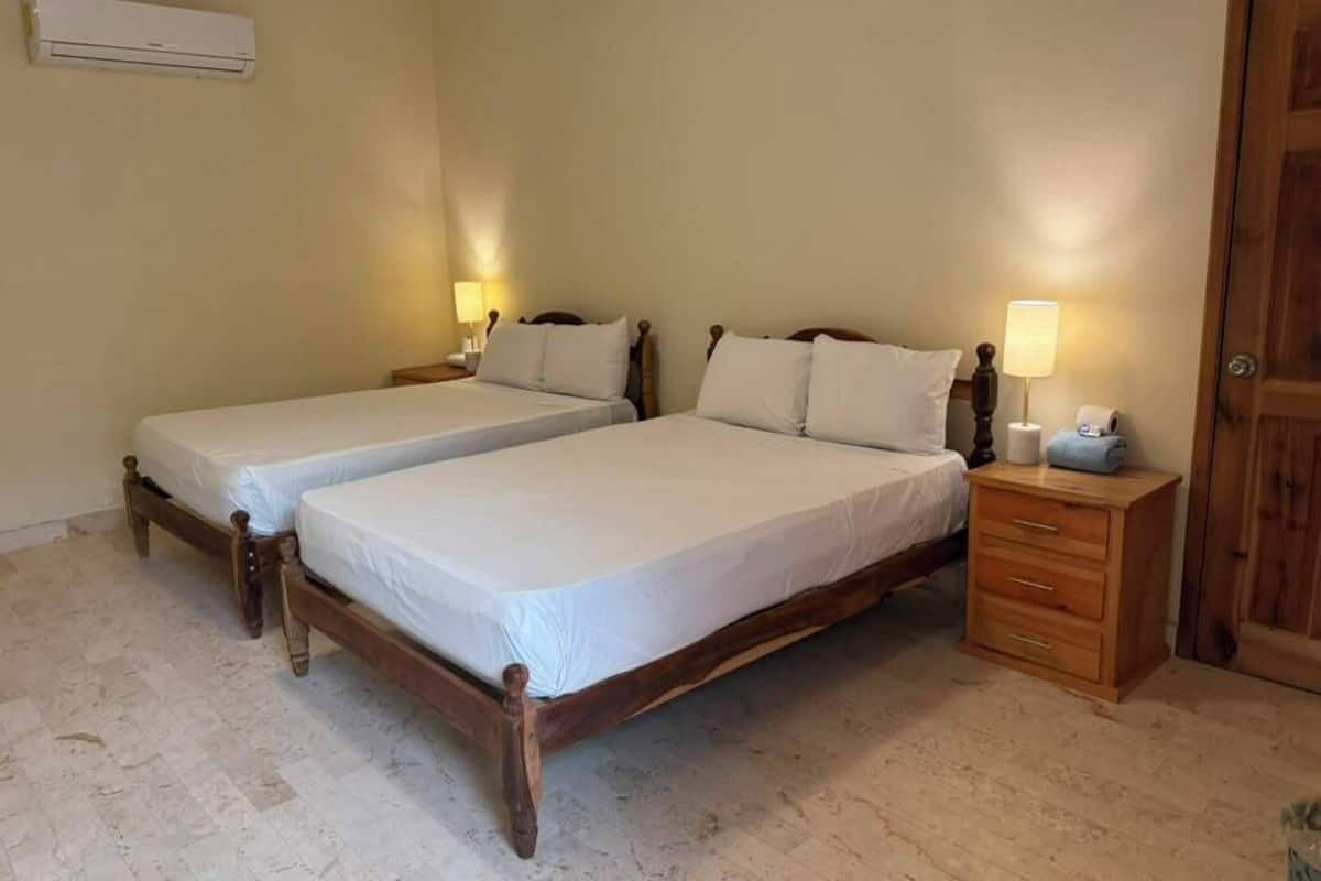 Wifi gratis y ropa de cama 