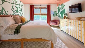 3 habitaciones, tabla de planchar con plancha, wifi y ropa de cama