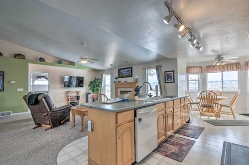 ATV Trail Access & Mtn Views! 2-Unit Group Retreat