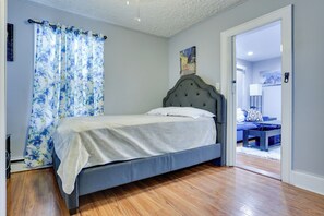 Room - 8 Mi to MetLife Stadium! Teaneck Retreat w/ Yard (Teaneck)
