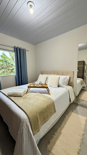 3 bedrooms, iron/ironing board, free WiFi, bed sheets