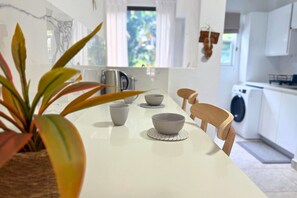 Dining - Clermont Gated apartment Tennis Court, Shared Pool, Warrens 5 min, Beach 10 min (Saint James)