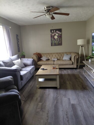 Quiet, peaceful home located near Fort Bragg and Cape Fear Medical Center