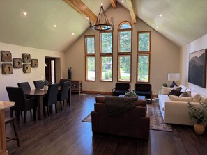 Interior - The Cabin at Emerald Heights (Whitefish)