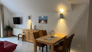 Dining - Apartment 'Fewo 33' with Balcony and Wi-Fi (Zempin)