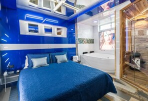 Shower, slippers, towels, soap - Amarte Suite (BOGOTÁ)