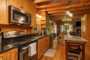 Coffee/tea maker, fridge, microwave, oven - Highlands Cabin Retreat w Deck & Fire Pit! (Cullowhee)