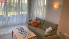 TV - Apartment 'Lotte' with Wi-Fi (Zempin)