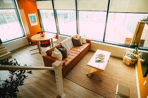Smart TV, books, music library, stereo - Historic Penthouse Loft - 1BR/1Bath with Views! (Halifax)