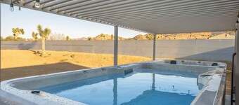 Sun & Rally Retreat | Dual Swim Spa | Pickleball