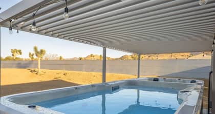 Sun & Rally Retreat | Dual Swim Spa | Pickleball