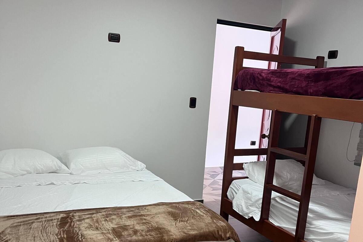 Wifi gratis y ropa de cama 