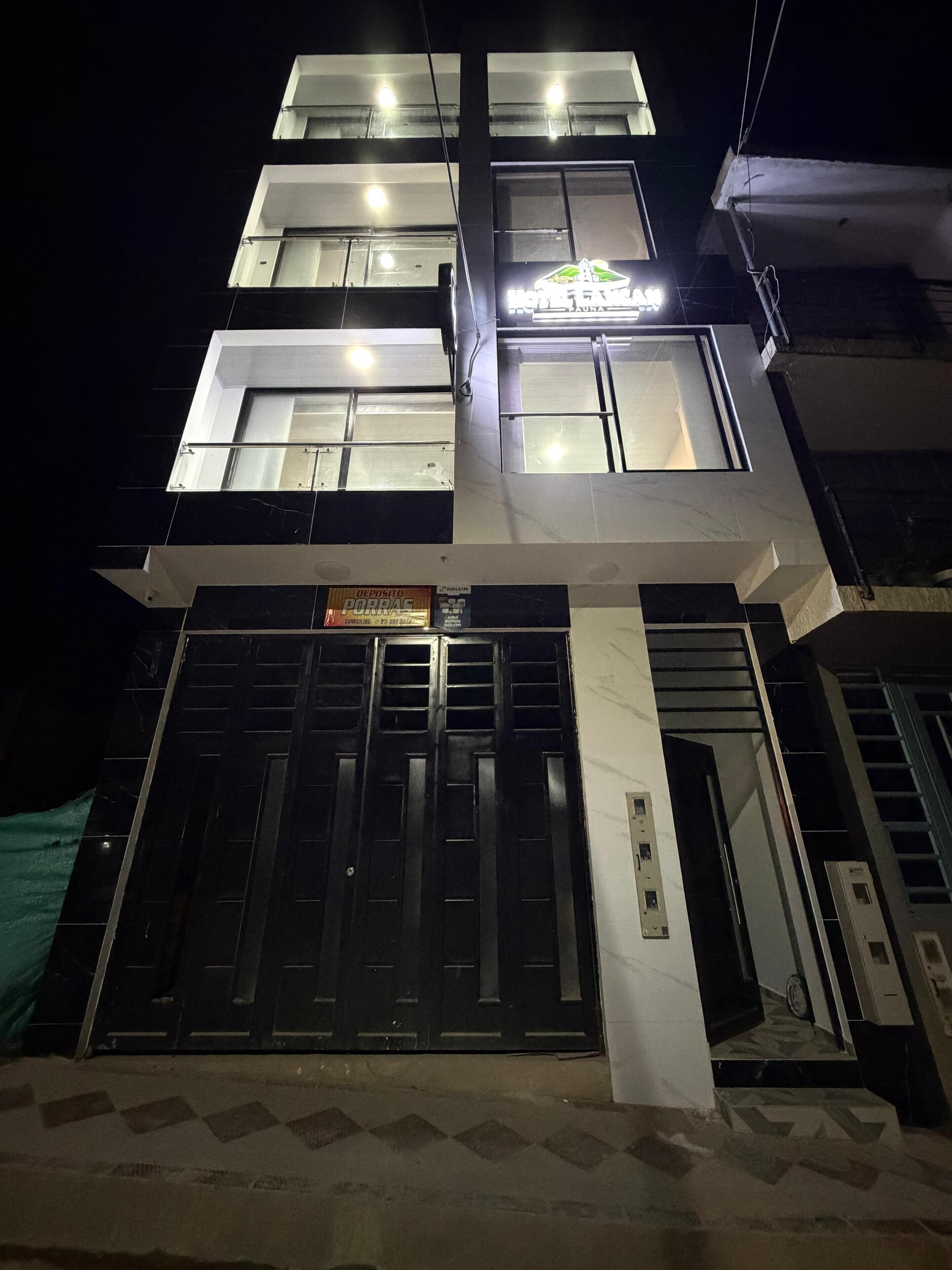 Mặt tiền nơi lưu trú