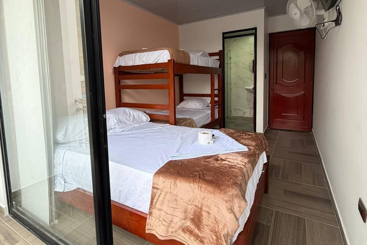 Wifi gratis y ropa de cama 