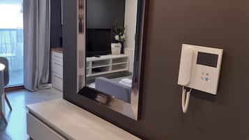 Comfort Apartment, Patio, City View | Interior