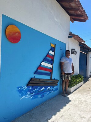 Property grounds - One-bedroom house one block from Jacaraipe beach. (Serra)