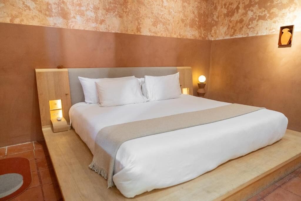 Coffres-forts dans les chambres, bureau, rideaux occultants