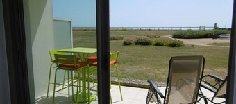 Studio cabin 2 to 4 people terrace, private parking WIFI
