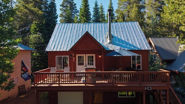 Ute Cabin By Avantstay Vintage Cabin + Bbq Deck Ski Donner Summit + Lake + Truckee - 加利福尼亞